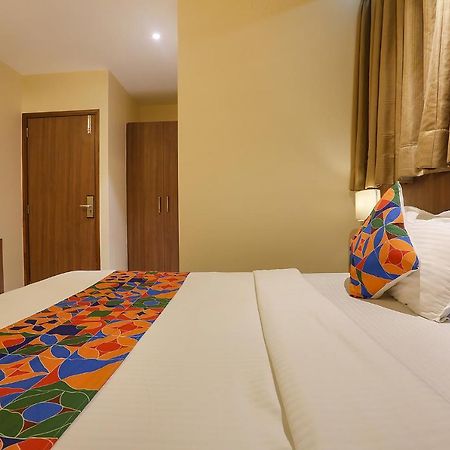 Fabhotel Royal International Mumbai Bagian luar foto