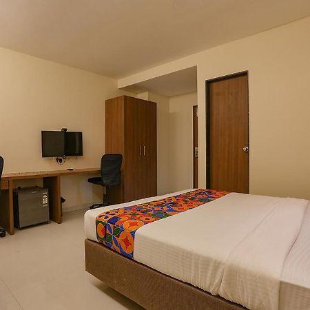 Fabhotel Royal International Mumbai Bagian luar foto
