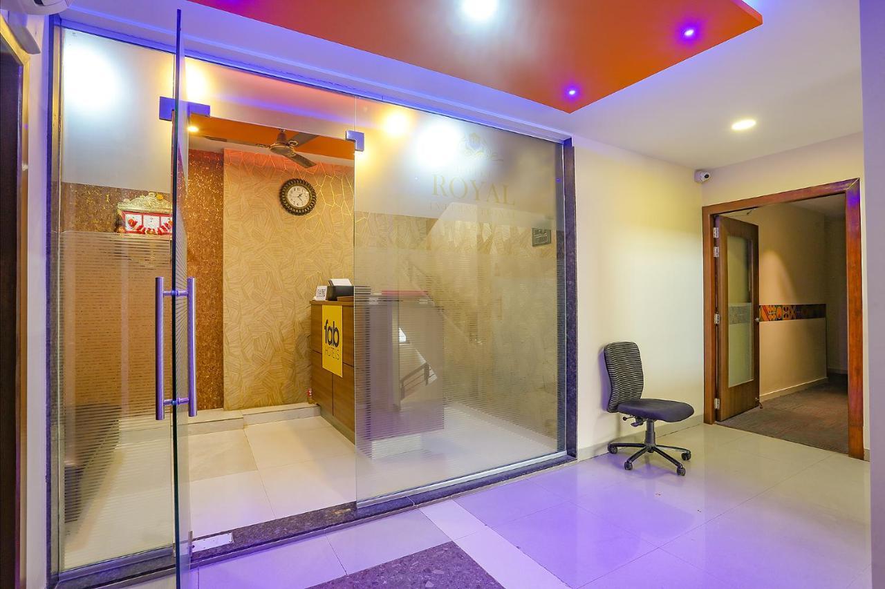 Fabhotel Royal International Mumbai Bagian luar foto