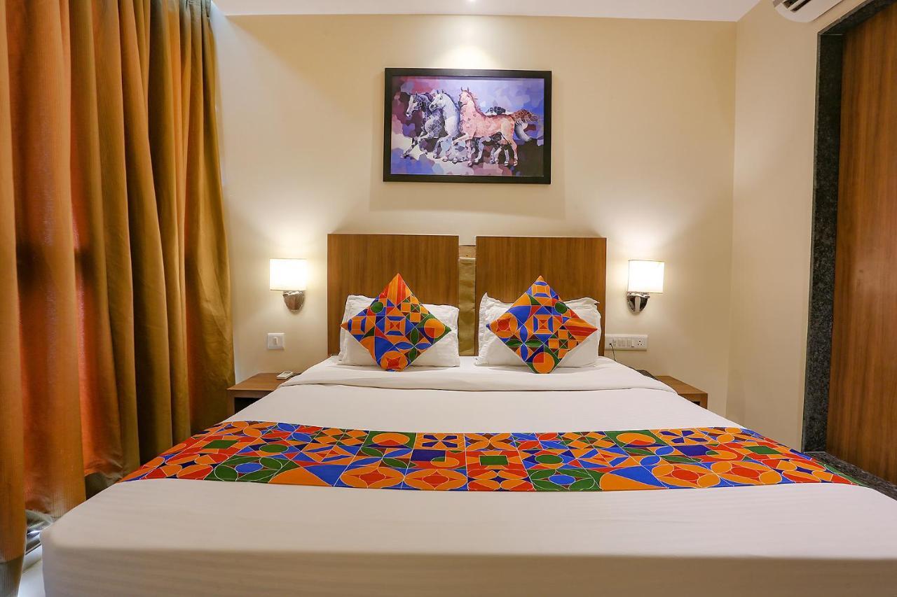 Fabhotel Royal International Mumbai Bagian luar foto