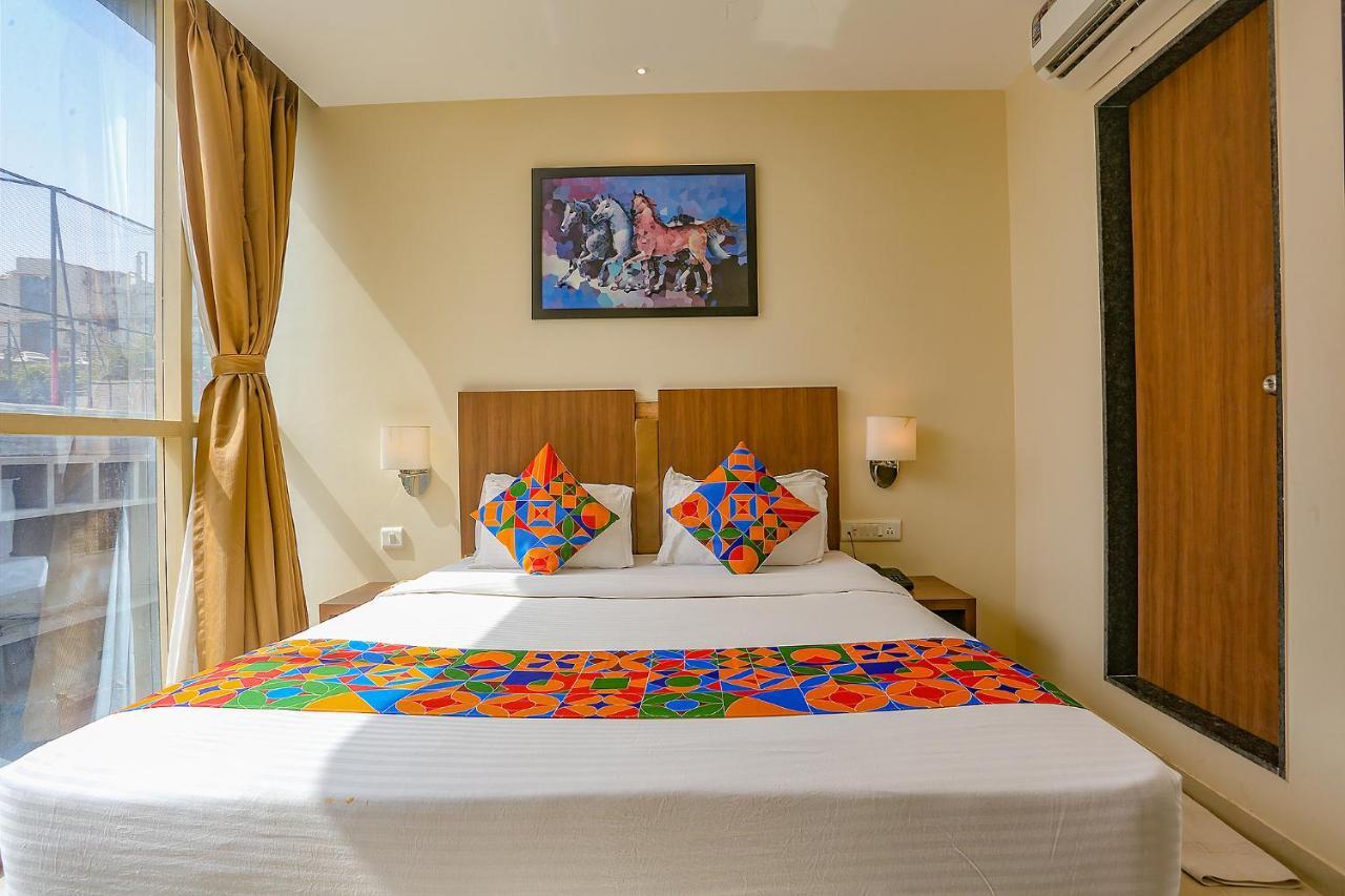 Fabhotel Royal International Mumbai Bagian luar foto