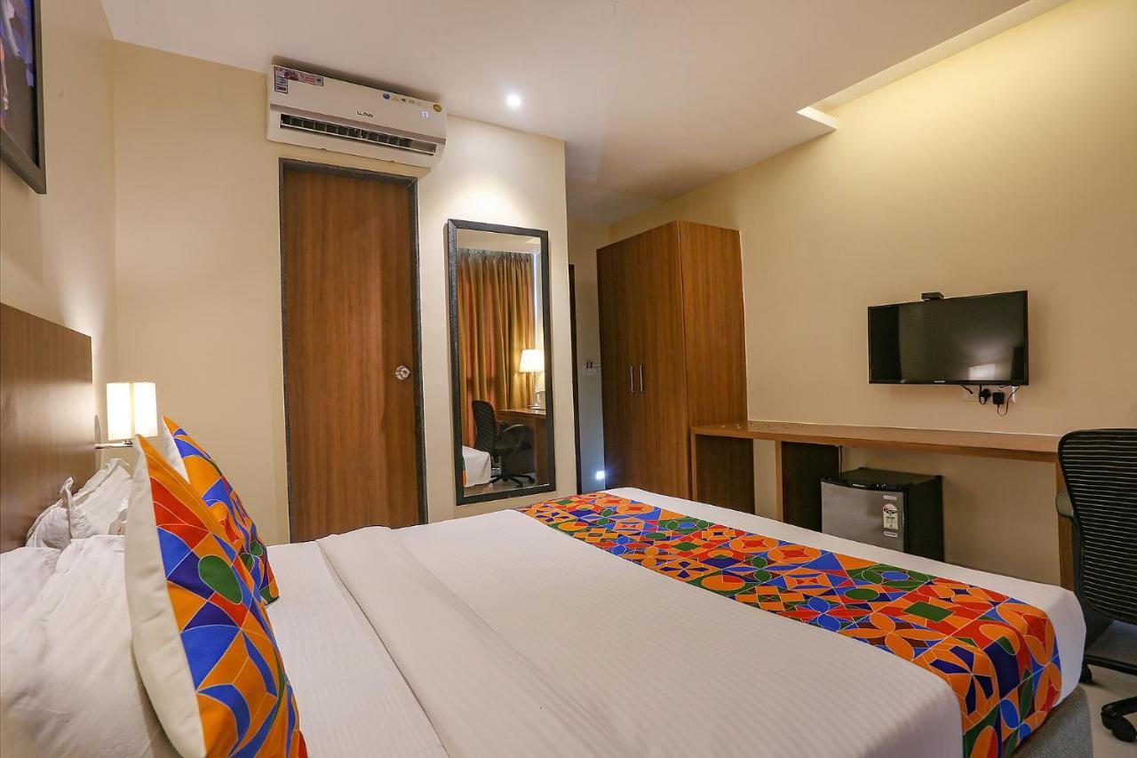 Fabhotel Royal International Mumbai Bagian luar foto