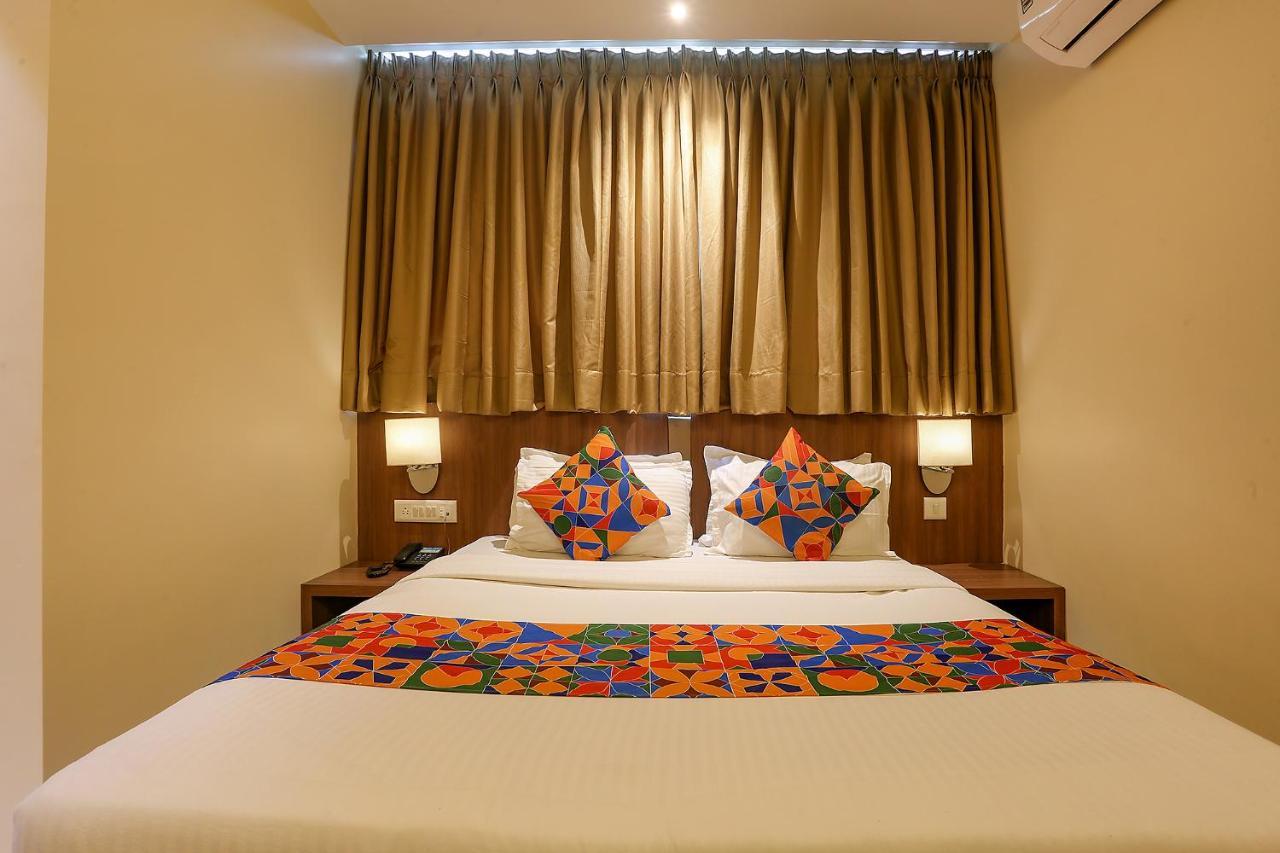 Fabhotel Royal International Mumbai Bagian luar foto