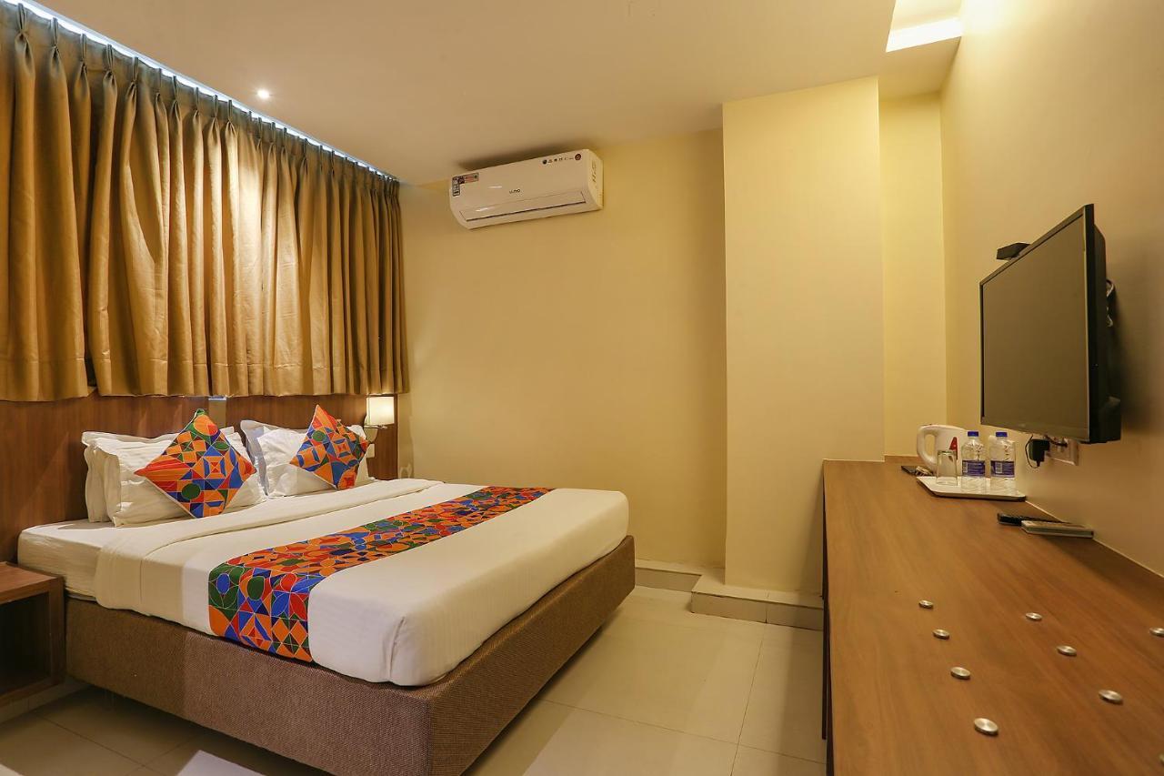 Fabhotel Royal International Mumbai Bagian luar foto